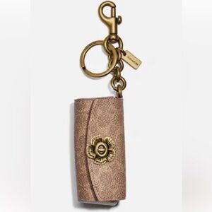 Coach Lipstick Holder In Signature Canvas tea rose turnlock